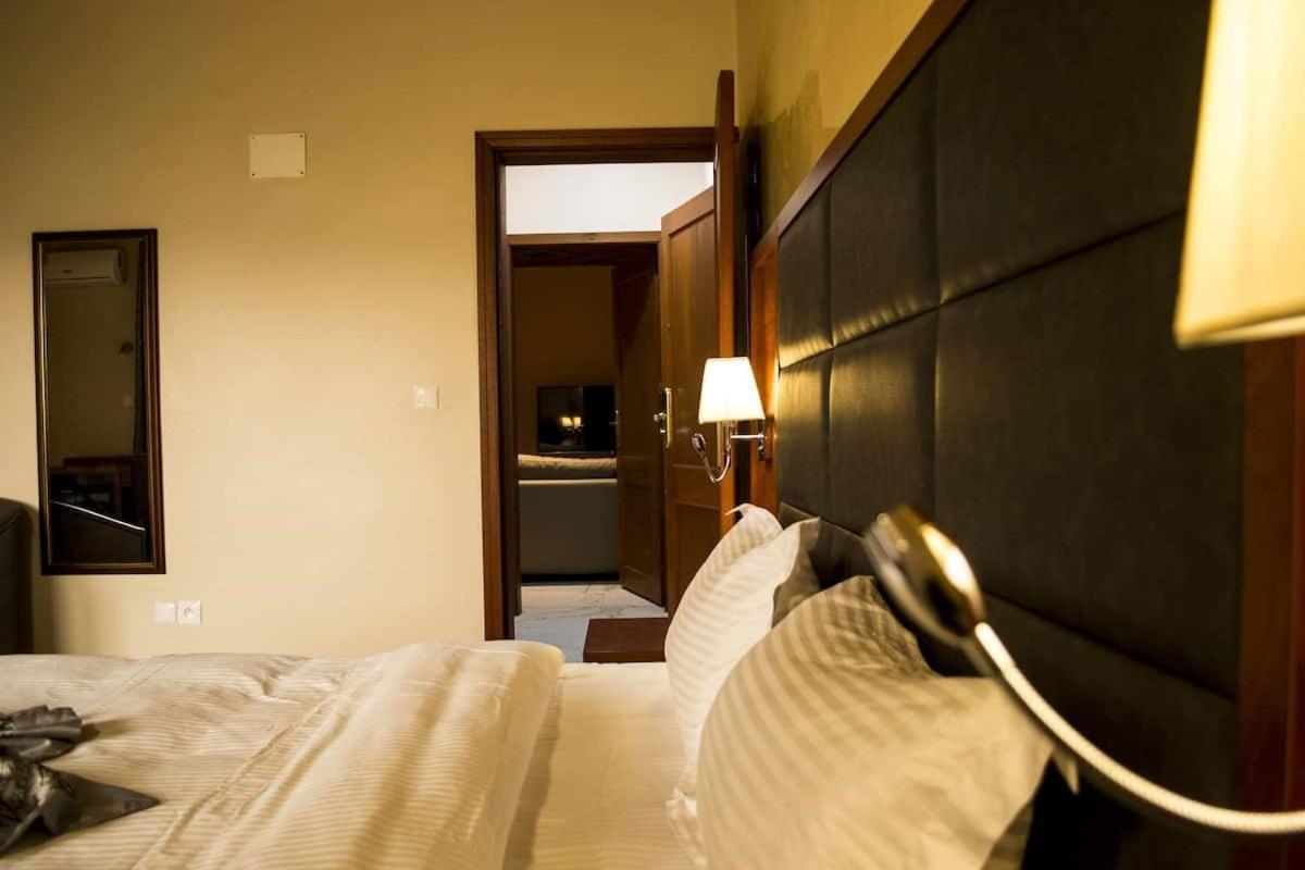 Yaoundé Hotel Jouvence International מראה חיצוני תמונה